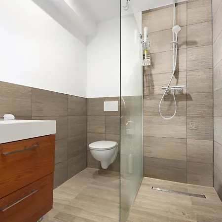 Hermannliving Monteurzimmer & * Grundau